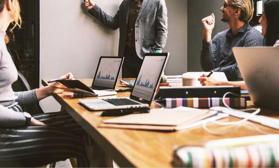 BoxPiper - How an Answering Service Can Help Small Businesses Compete With Larger Firms
